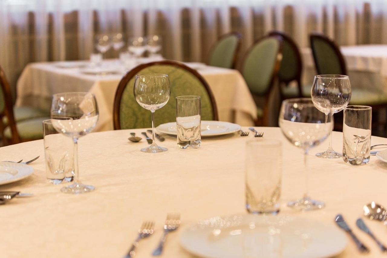 Kompleks Restauracyjno-Noclegowy Rubikon Lublin Exteriör bild
