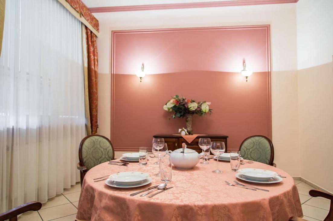 Kompleks Restauracyjno-Noclegowy Rubikon Lublin Exteriör bild
